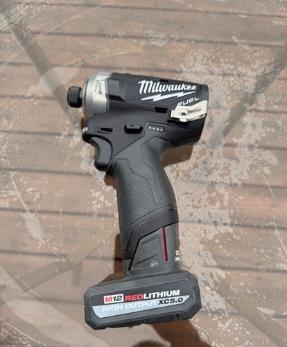 Black m12 milwaukee fuel - black,
