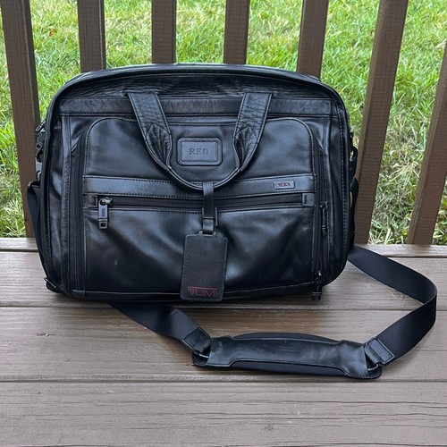 Tumi alpha messenger - tumi, carry