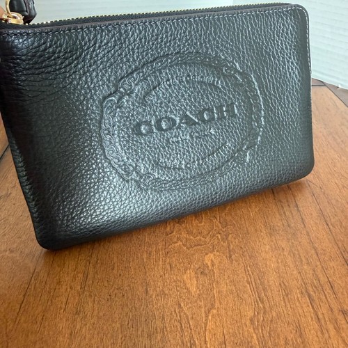 Coach black pebbled leather - black,
