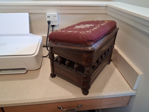 Antique victorian wooden - antique,