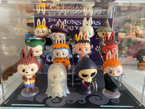 Authentic the monsters - authentic,