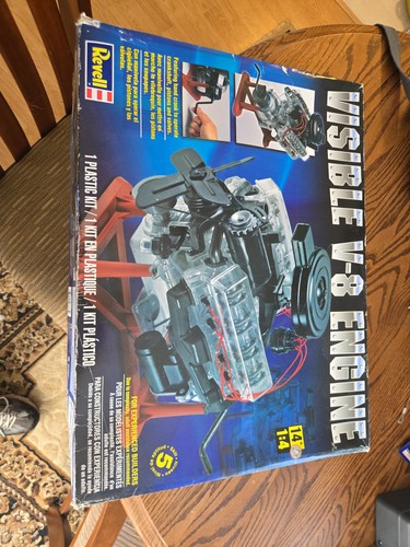 Revell visible engine 1 - engine, 4