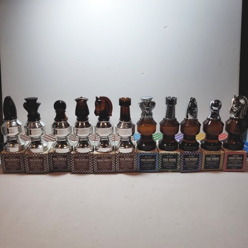Vintage 1970s avon - 1970s, chess