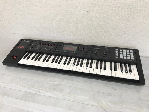 Roland 61key synthesizer - fa, 06