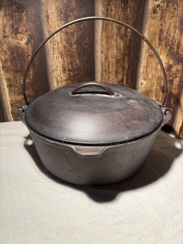 Vintage lodge cast - iron, dutch