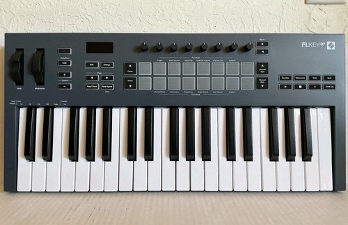 Novation flkey midi - 37,