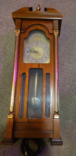 Vintage unit clock corp model - clock,