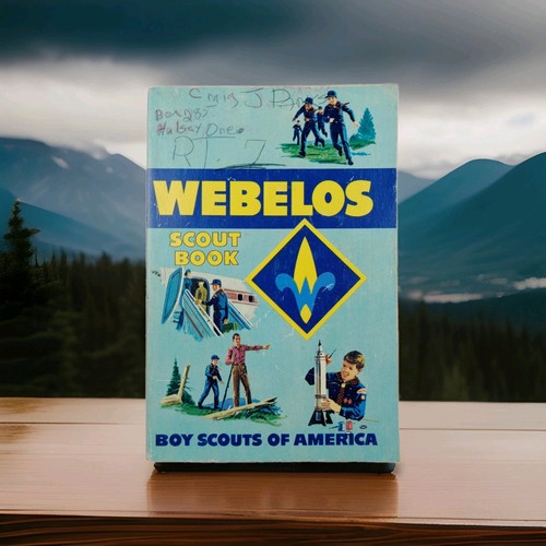 Vintage webelos scout book - webelos,