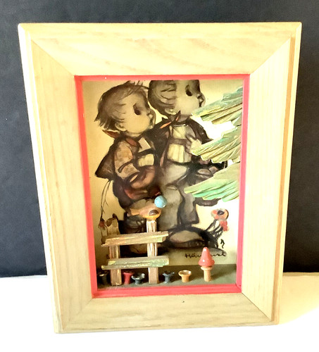 Hummel shadow box - hummel, emil