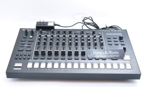 Roland rhythm performer - tr-8s,