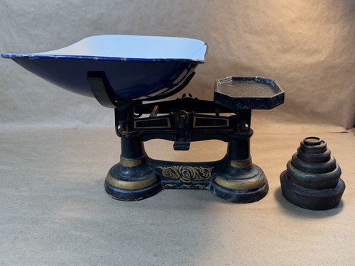 Vintage cast iron balance - cast,