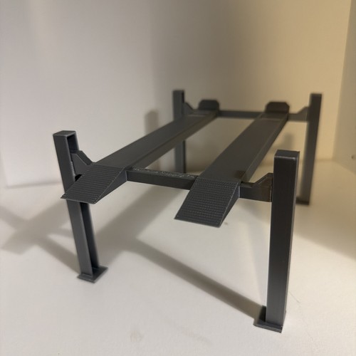 Post model car lift - post,