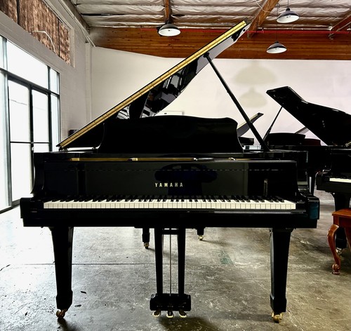 Yamaha grand piano 1 - grand,