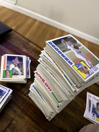 1984 topps baseball card - topps,