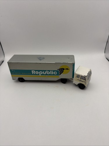 Vintage ralstoy republic van - vintage,