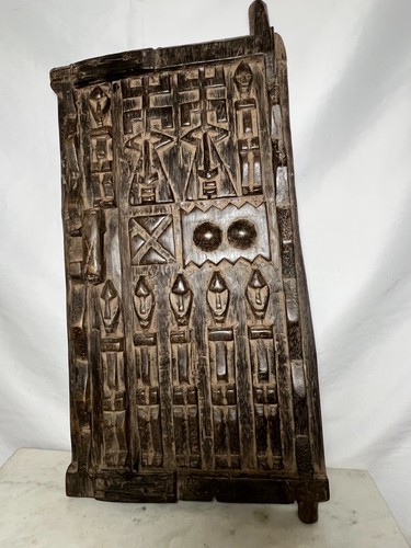 African deep hand - hand, dogon