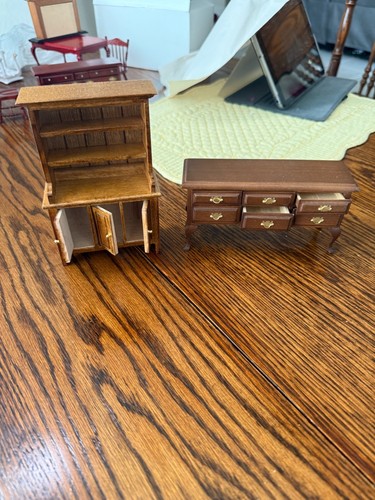 Used miniature hutch - [used],
