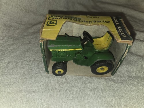 John deere 140 lawn tractor - john,