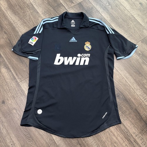 Real madrid soccer - madrid, 09/10