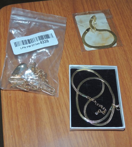 Lot jewelry pieces 2 - 3, pieces,