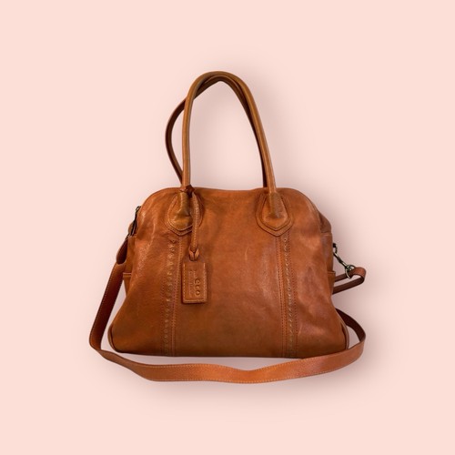 Old trend modern - trend,