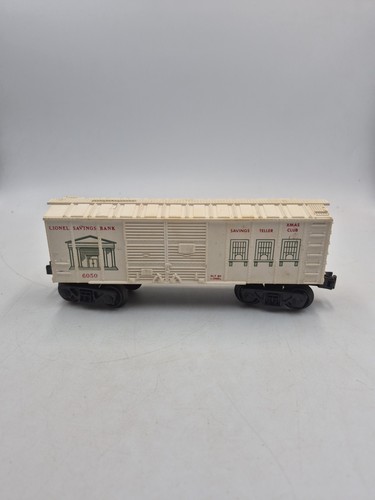 Rare lionel bank car - car, box