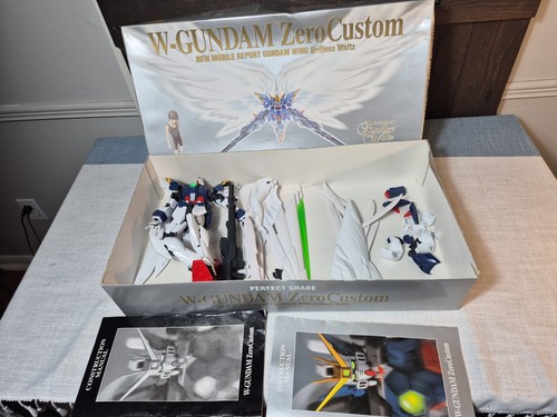 Bandai w gundam - pg, zero