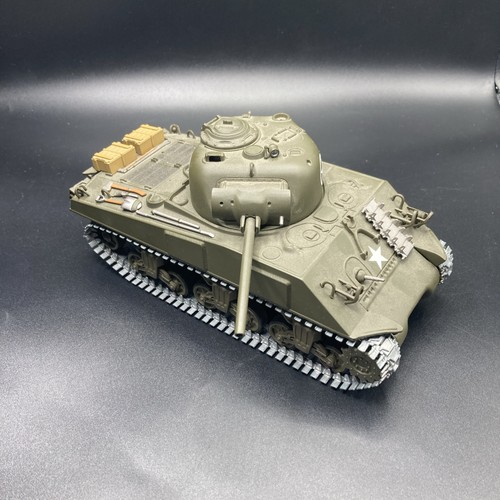 Minichamps scale sherman - minichamps,