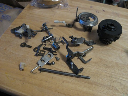 Singer 625 sewing machine - machine, top