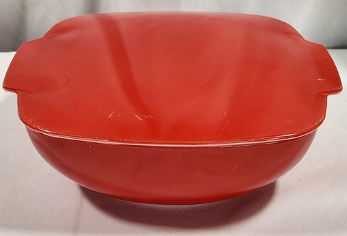 Vintage red pyrex ovenware - red,