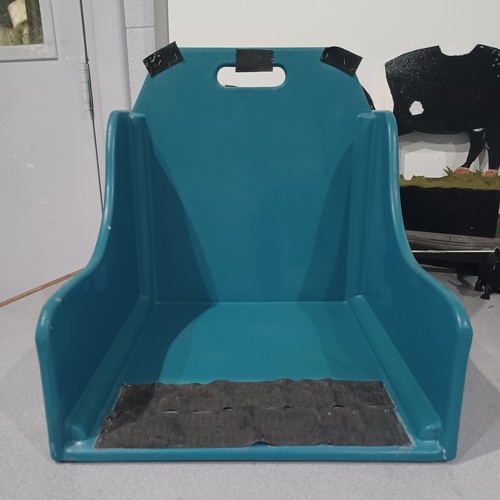 Tumble forms feeder - tumble, seat