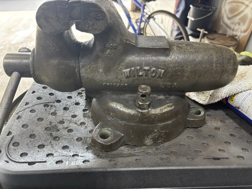 Wilton bullett bench - wilton, anvil