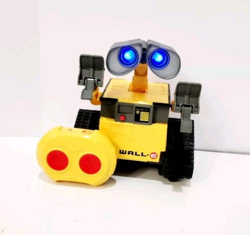 Disney pixar hello - hello, wall-e
