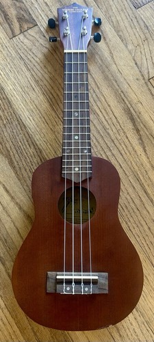 Waikiki laminated ukulele - waikiki,
