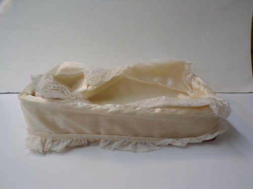 Wicker with wood bottom - with,