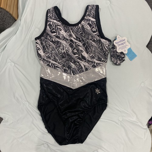 Nwt snowflake designs - snowflake,
