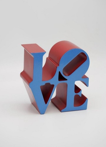 Robert indiana sculpture - indiana.,