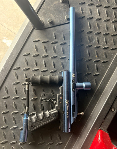 Paintball guns