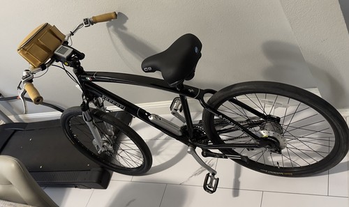 Black colnago ferrari bike - colnago,