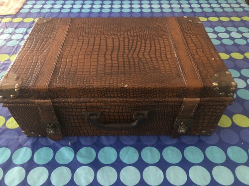 Vintage faux alligator - faux,