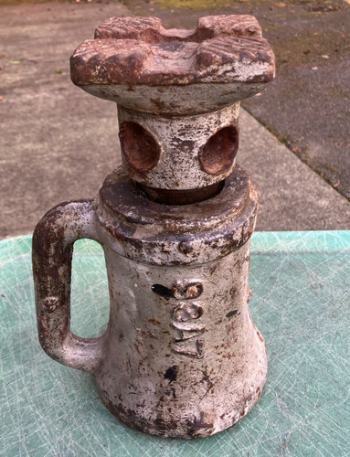 93a7 railroad barn house screw - railroad,