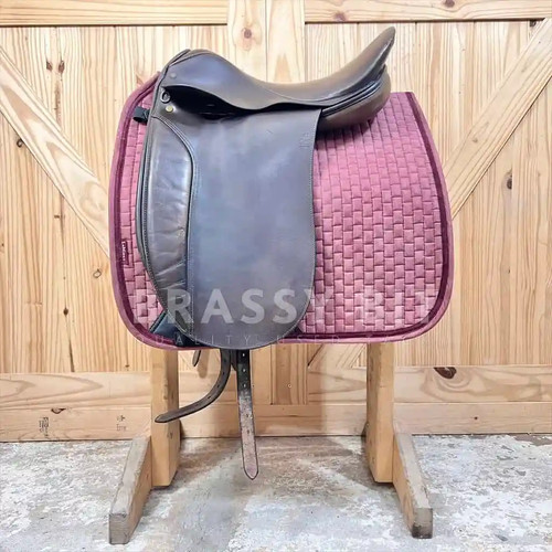 Lovatt ricketts dressage - 18",
