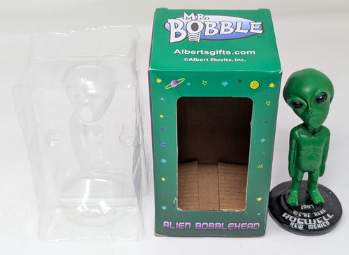 2011 bobble alien green - 2011,