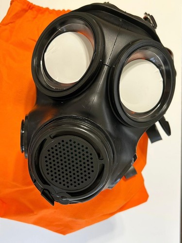 Gas mask with - gas,