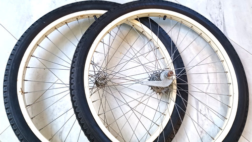 Vgc schwinn center stamped - schwinn, s2
