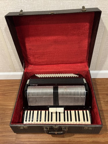 Vintage full sized 120 - sized, bass