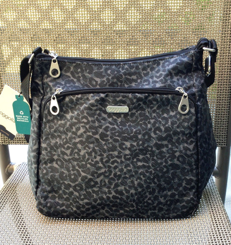 Nwt baggallini joey - joey, large