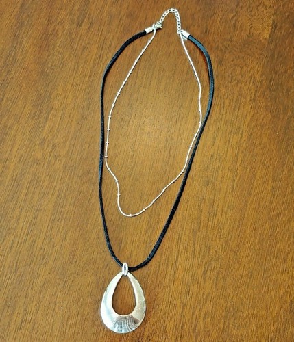 Silvertone necklace double - necklace,