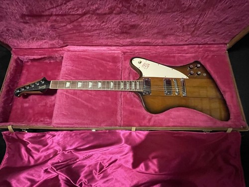 Electric guitar gibson - guitar,