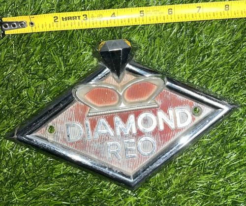 Diamond reo hood - hood, side